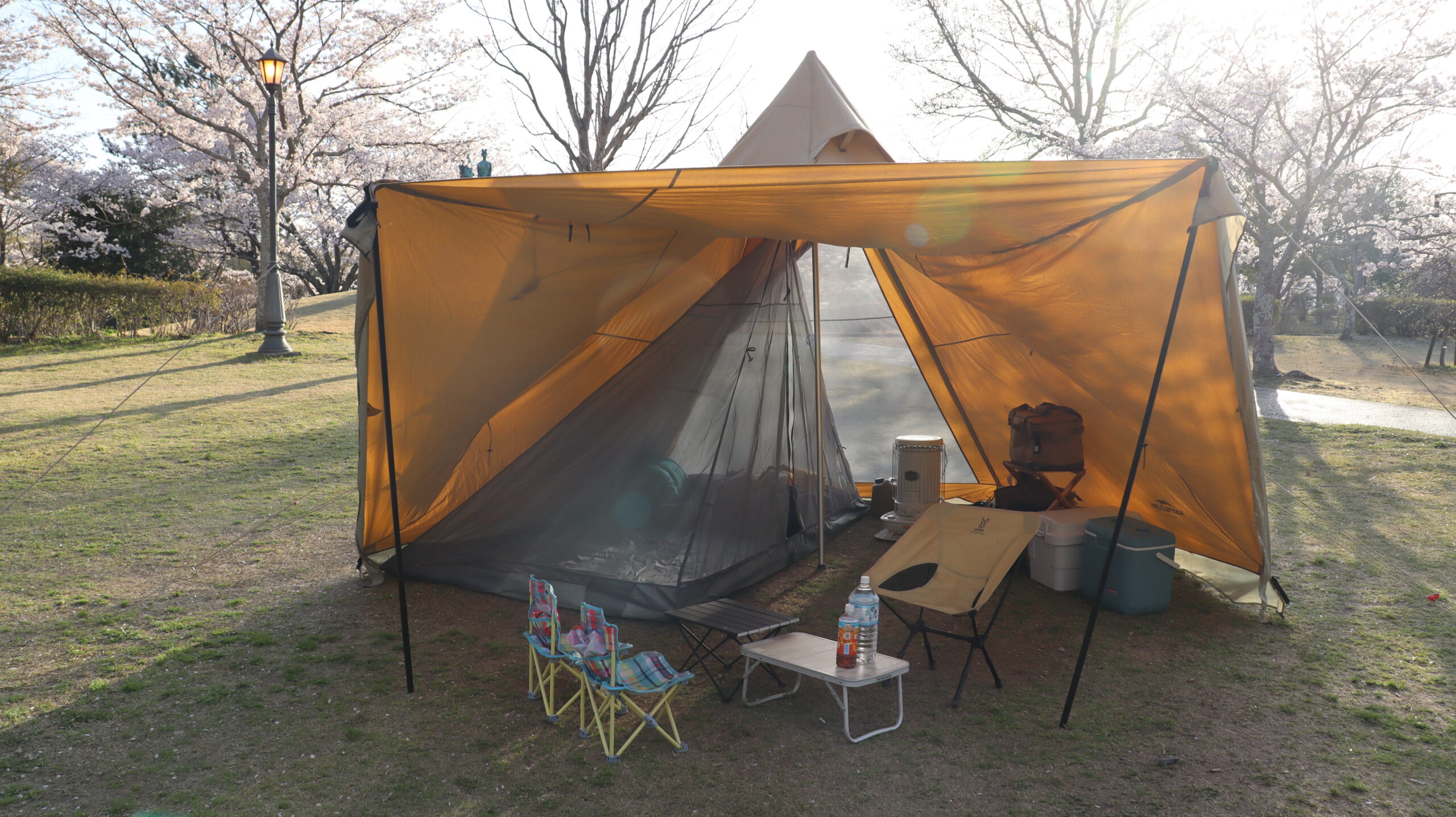 アウトドア テント/タープ HAPI 4P】風通し最強！開放スタイルで涼しく使えるTC素材のワンポール 